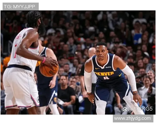 NBA勇士与快船今日对决精彩回顾及赛前分析,谁将赢得这场焦点战役 NBA勇士与快船今日对决精彩回顾及赛前分析,谁将赢得这场焦点战役